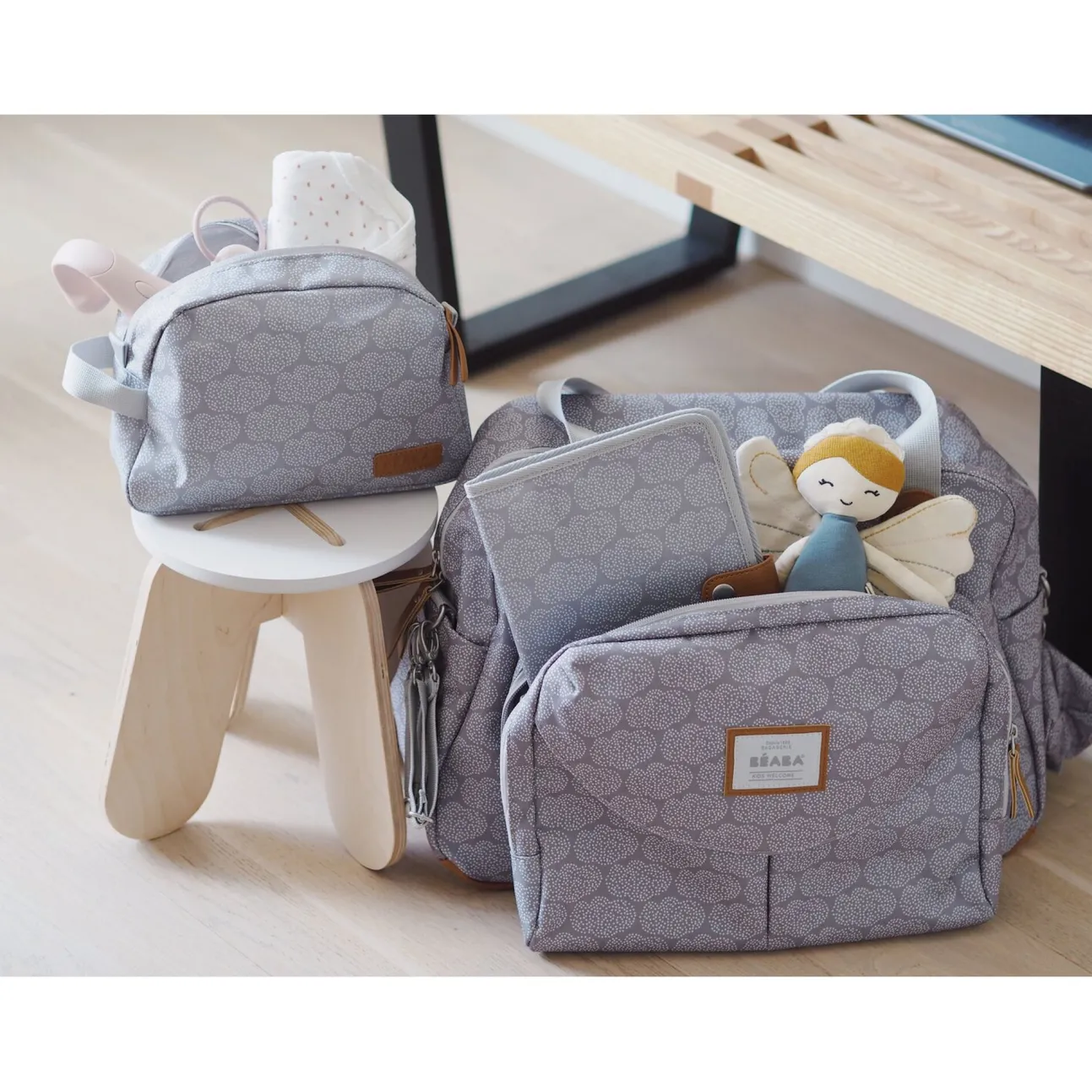 Protege Carnet De Sante Tiny Dots